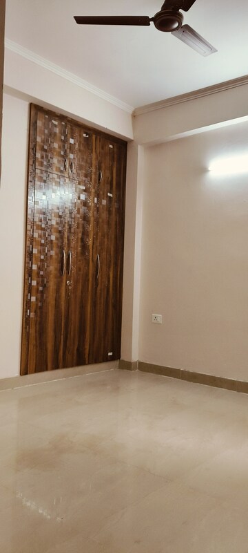 Building Lobby in 2 BHK Apartment at Amrapali Golf Homes, Sector 4, Greater Noida – for Sale
