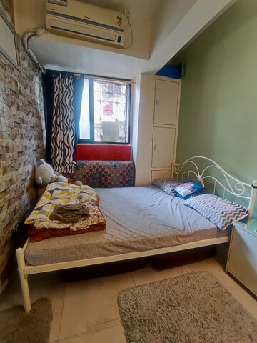 Bedroom in 2 BHK Apartment at Sagar Avenue, Santacruz East – for Rent