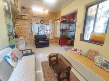Living Room in 2 BHK Apartment at Sagar Avenue, Santacruz East – for Rent