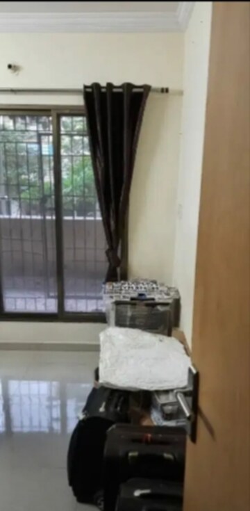 Bedroom in 2 BHK Apartment at Laxmi Classic, Mira Road – for Rent