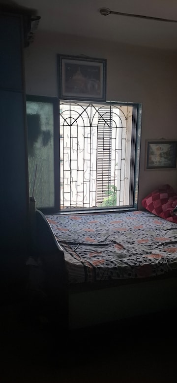 Bedroom in 2 BHK Apartment at Orchid Tower, Worli – for Rent