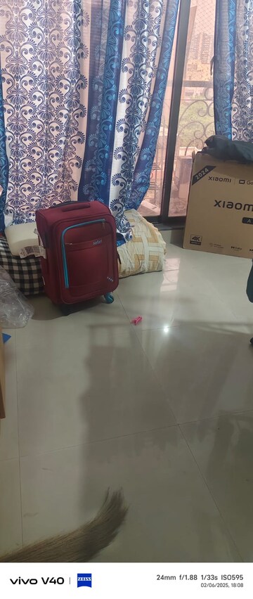 Living Room in 1 BHK Apartment at Solitaire Heights, Malad West – for Rent