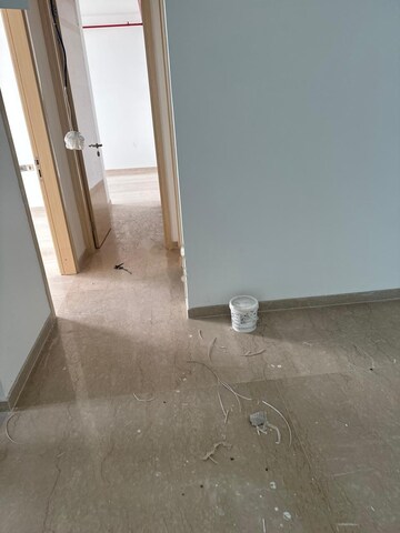 Room in 2 BHK Apartment at Marathon Monte South, Byculla West – for Rent