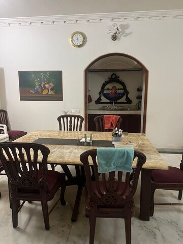 Master Bedroom in 4 BHK Villa at Thaltej – for Sale