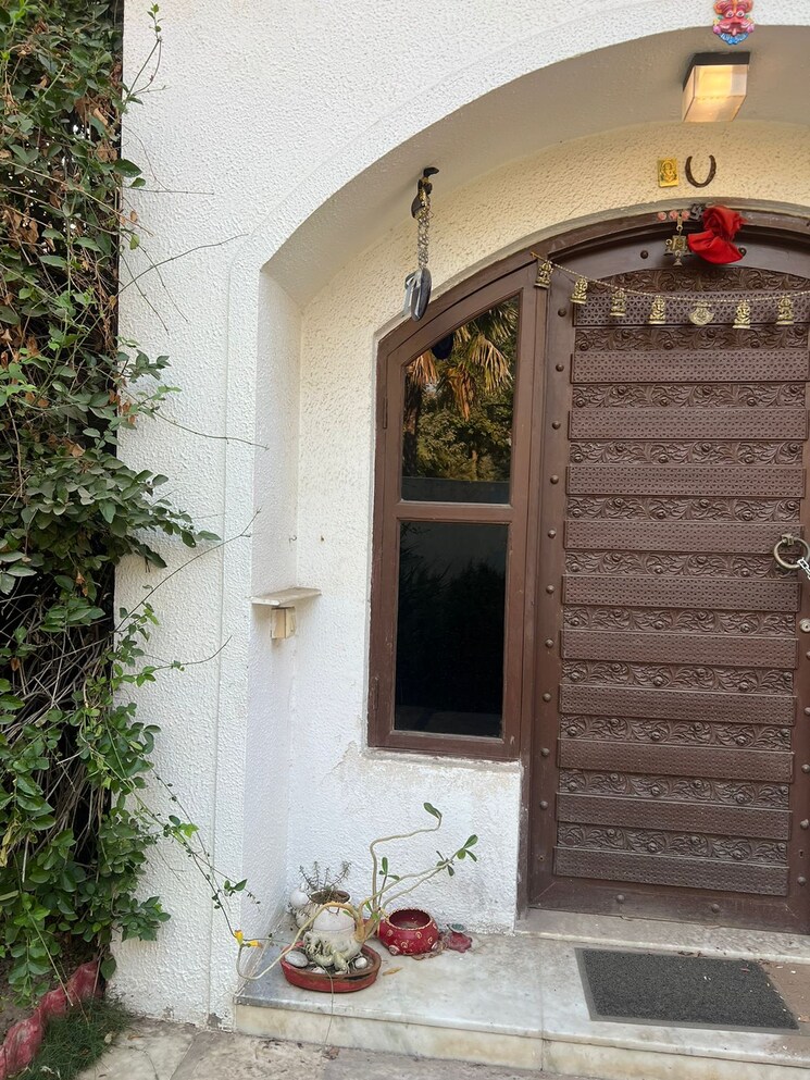 undefined, thaltej 4 Bedroom 5238 Sq.Ft. Villa In Thaltej Ahmedabad 8217814