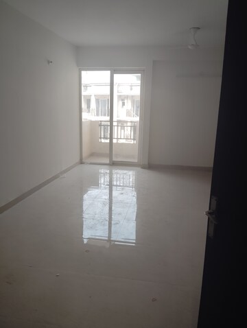 2 BHK Apartment For Rent in Signature Global Proxima Phase 2, Sector 89