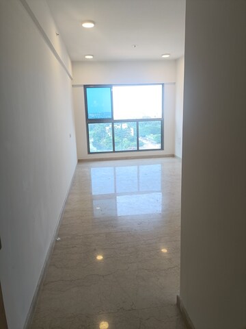 Room in 2 BHK Apartment at Rajesh Raj Infinia, Malad West – for Rent