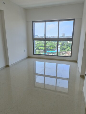 Room in 3 BHK Apartment at Rajesh Raj Infinia, Malad West – for Rent