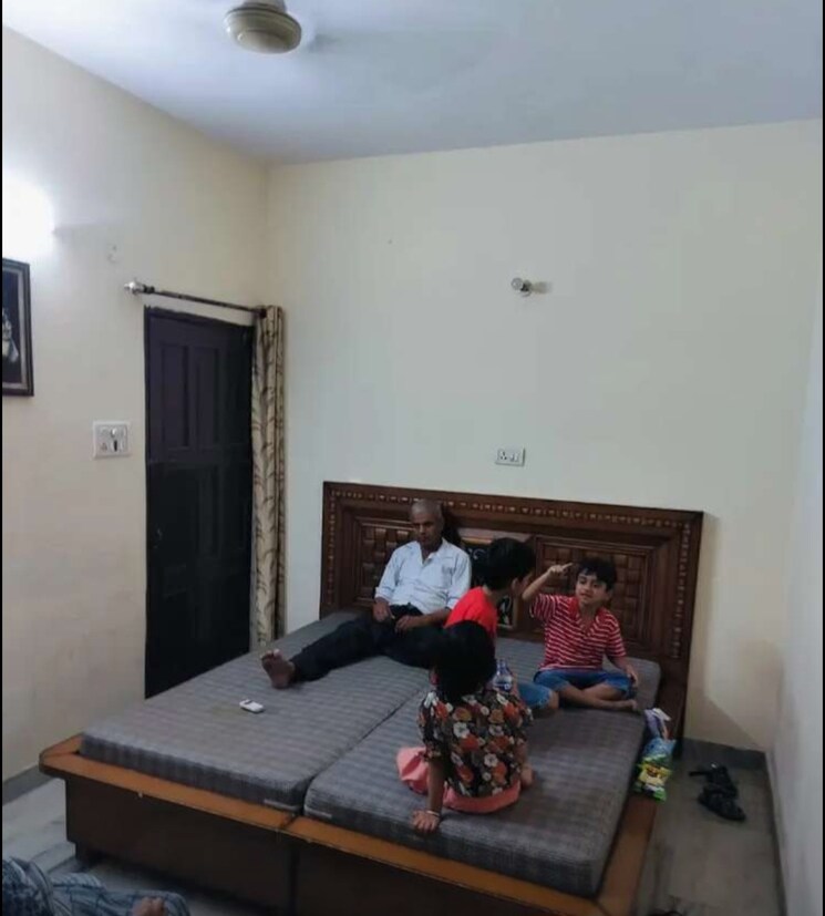 undefined, sector 32 2 Bedroom 1000 Sq.Ft. Independent House In Sector 32 Chandigarh 8217883
