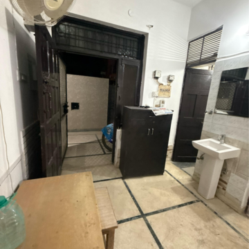Living Room in 2.5 BHK Villa at Sector 21 – for Rent
