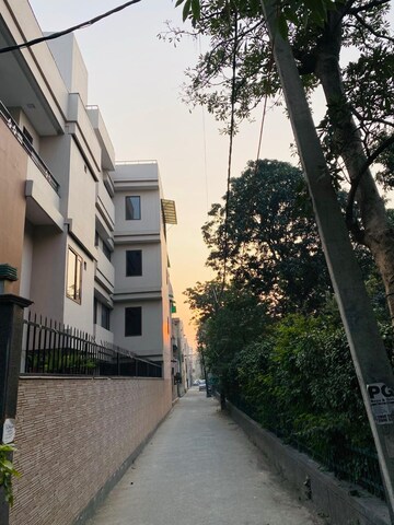   Pg at Sector 15 – for Rent