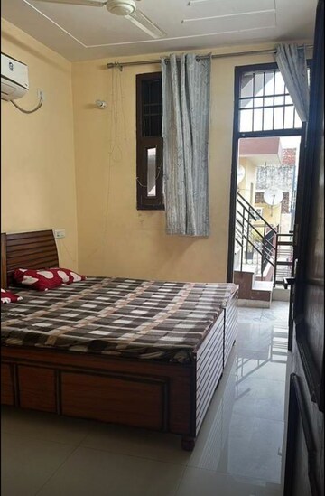 Bedroom in 2 BHK Builder Floor at Sector 19 – for Rent