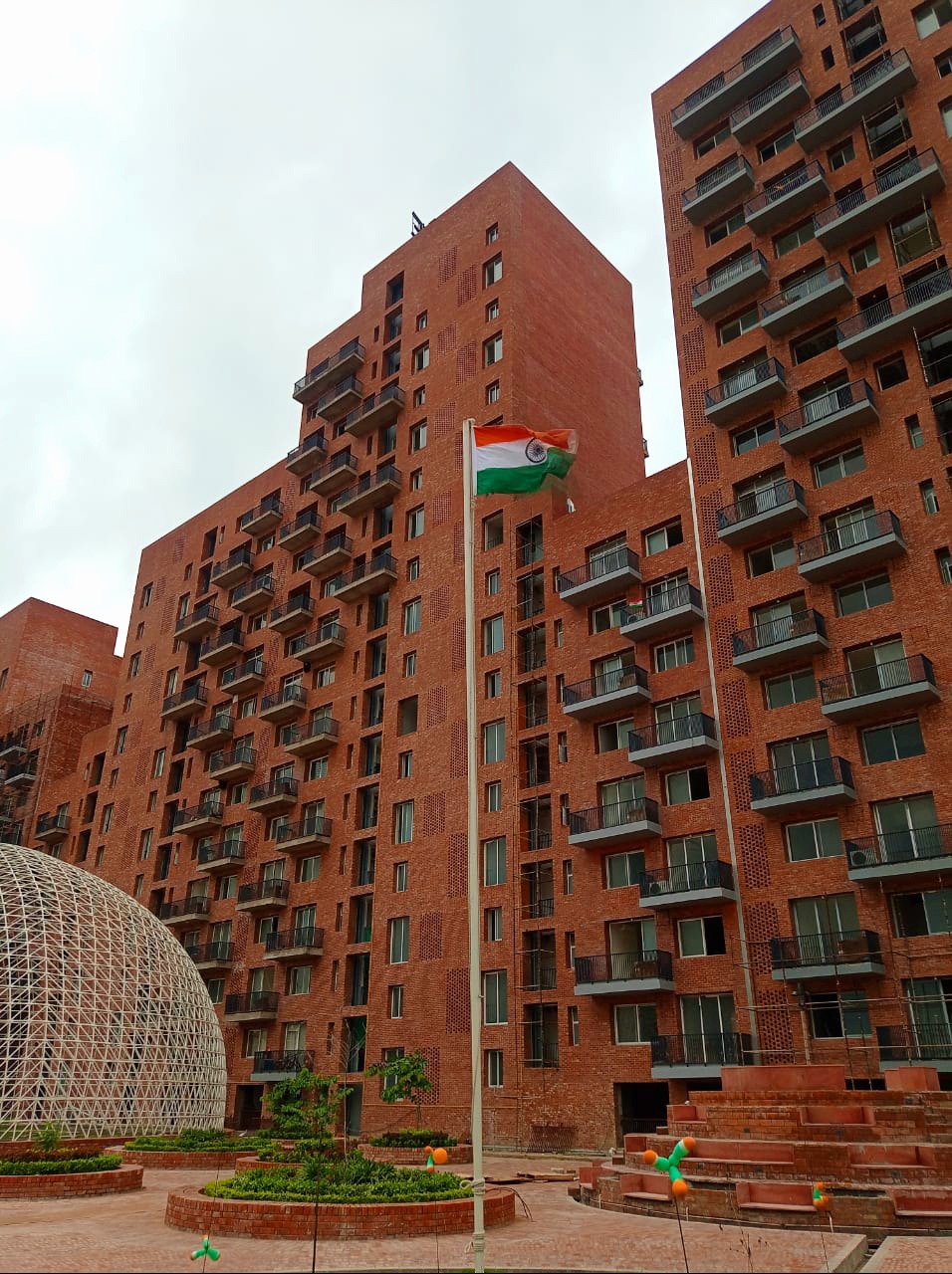 4 BHK 3150 Sq.Ft. Apartment in Suraj Oranje Castle