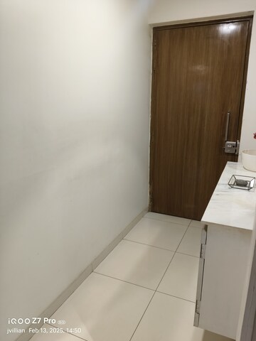 Room in 3 BHK Apartment at Godrej Emerald, Ghodbunder Road – for Sale