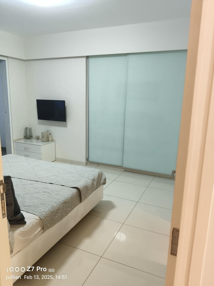 Master Bedroom, godrej-emerald 3 Bedroom 1033 Sq.Ft. Apartment In Ghodbunder Road Thane 8217999