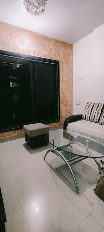 1 BHK Apartment For Rent in West View CHS Kandivali Kandivali West Mumbai  8218005