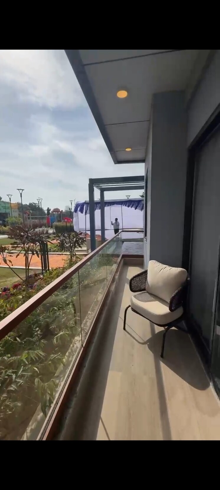 Balcony, signature-global-daxin-vistas 3.5 Bedroom 1550 Sq.Ft. Apartment In Bhondsi Gurgaon 8218085