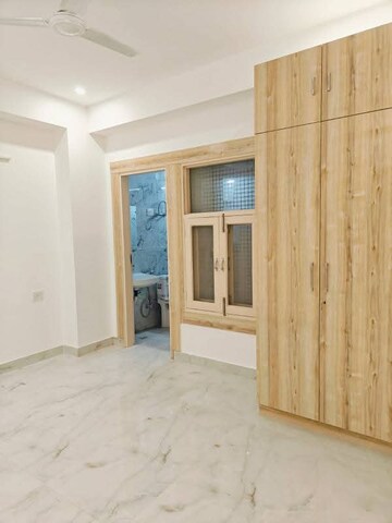 Room in 2 BHK Builder Floor at Saket – for Rent