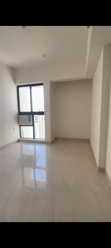 Room in 1 BHK Apartment at Lodha Crown Quality Homes, Majiwada – for Rent