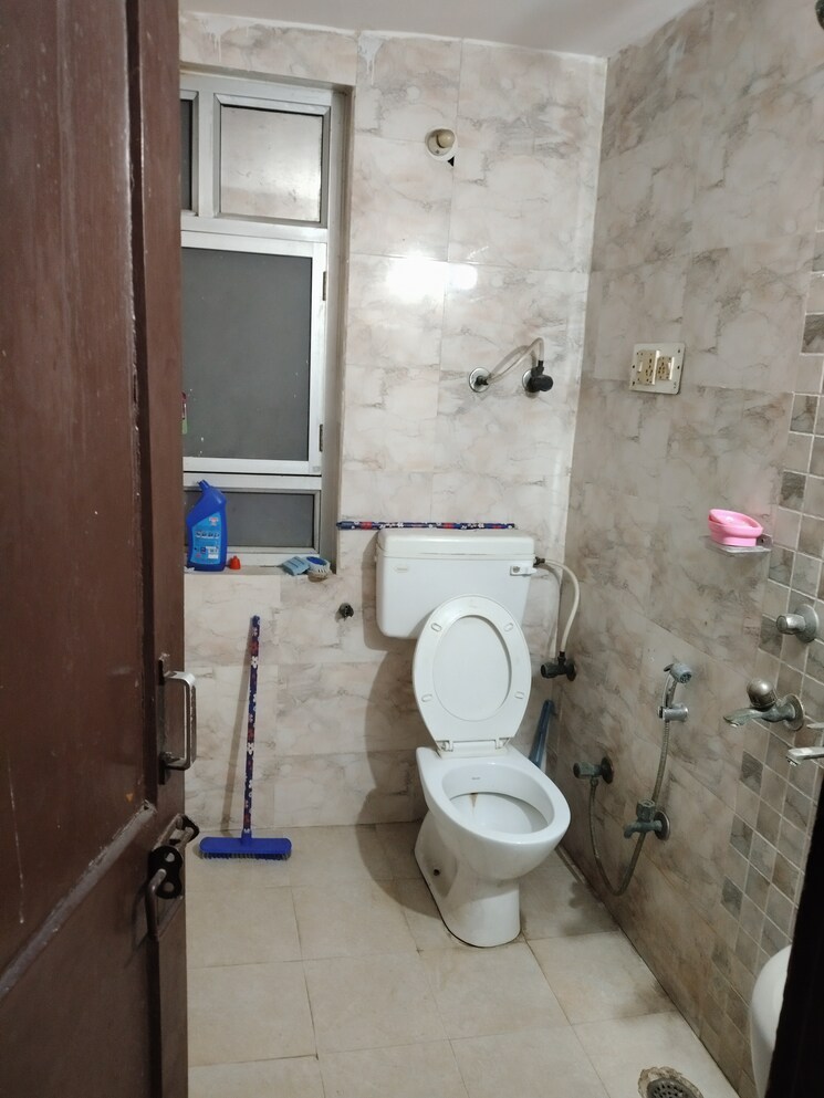Master Bedroom, sector 21c 3 Bedroom 1450 Sq.Ft. Apartment In Sector 21c Faridabad 8218192