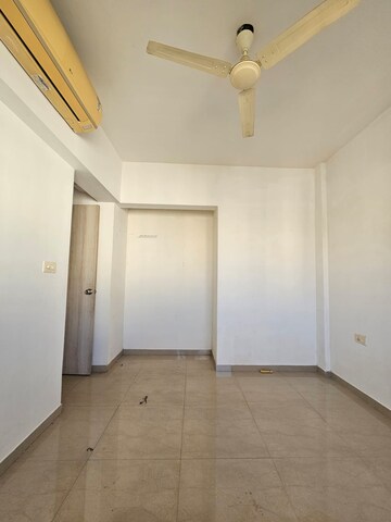 Room in 1 BHK Apartment at Siddharth River Wood Park Phase III, Dombivli East – for Rent