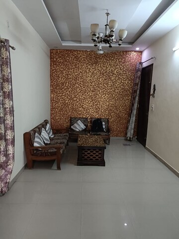 Living Room in 3 BHK Builder Floor at Sainik Colony – for Rent
