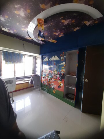 Furnished Amenities in 3 BHK Apartment at Fortune Heights, Mira Road – for Rent