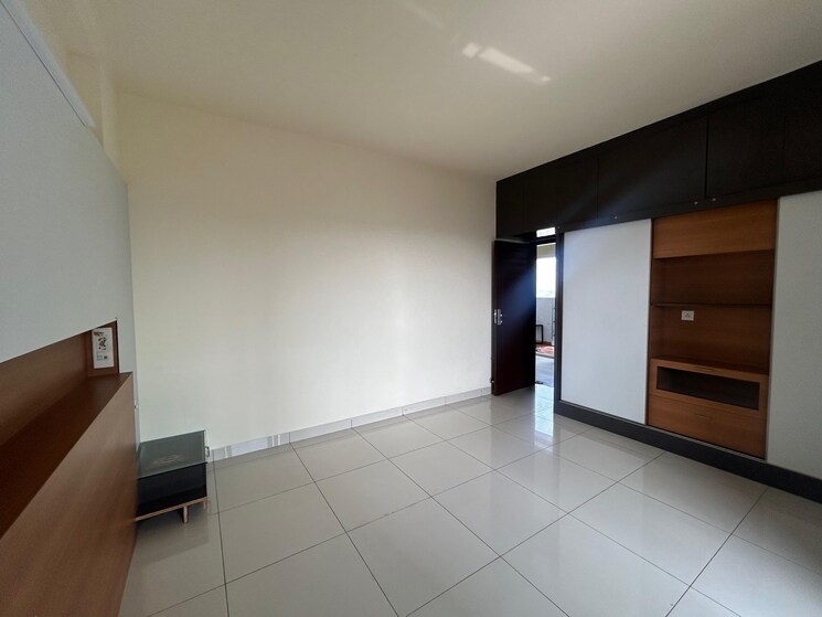Room, olety-landmark 3 Bedroom 1800 Sq.Ft. Apartment In Basaveshwara Nagar Bangalore 8218359