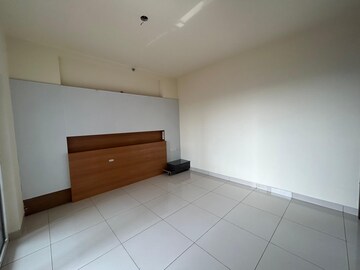 Room in 3 BHK Apartment at Olety Landmark, Basaveshwara Nagar – for Sale