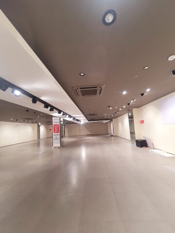  Showroom – Exterior View View at Varsola - for Rent