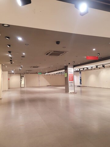  Showroom – Exterior View View at Varsola - for Rent
