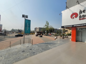  Showroom – Exterior View View at Varsola - for Rent