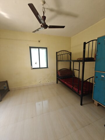 Room in 2 BHK Apartment at Rohit Apartments Bavdhan, Bavdhan – for Rent