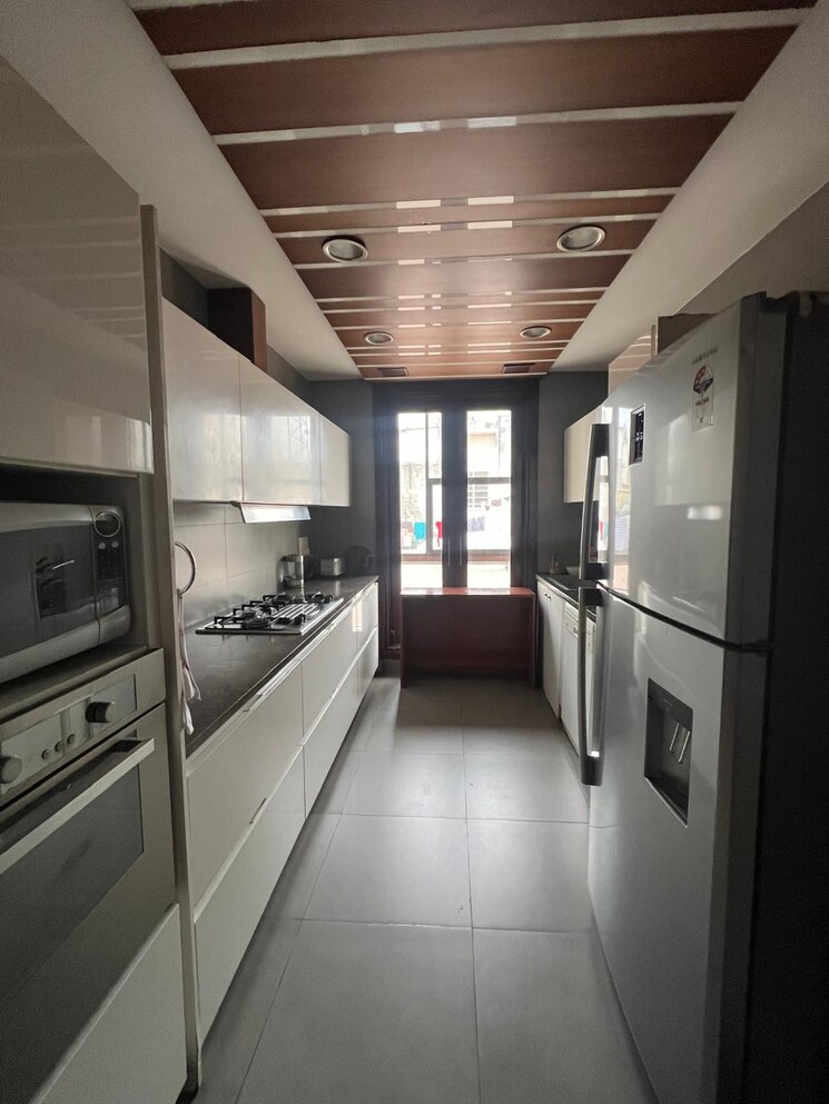 Kitchen, anand niketan 4 Bedroom 400 Sq.Yd. Builder Floor In Anand Niketan Delhi 8218395