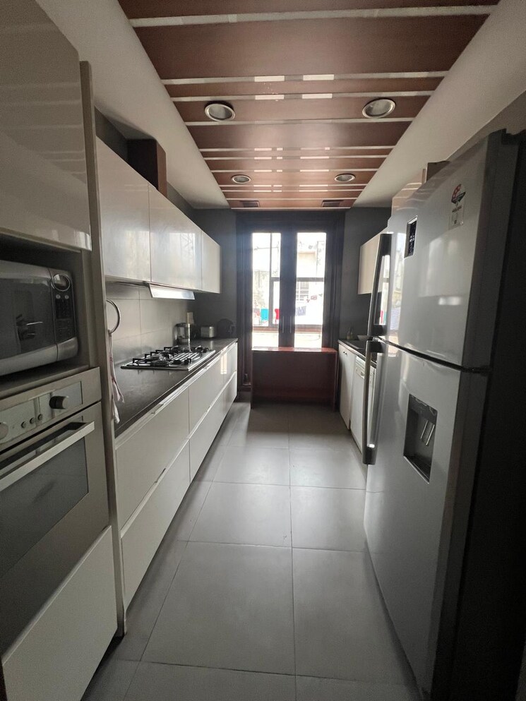 Kitchen, anand niketan 4 Bedroom 400 Sq.Yd. Builder Floor In Anand Niketan Delhi 8218395