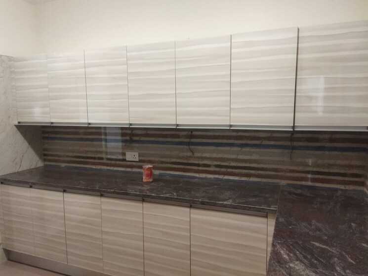 Bathroom, east of kailash 3 Bedroom 1800 Sq.Ft. Apartment In East Of Kailash Delhi 8218380