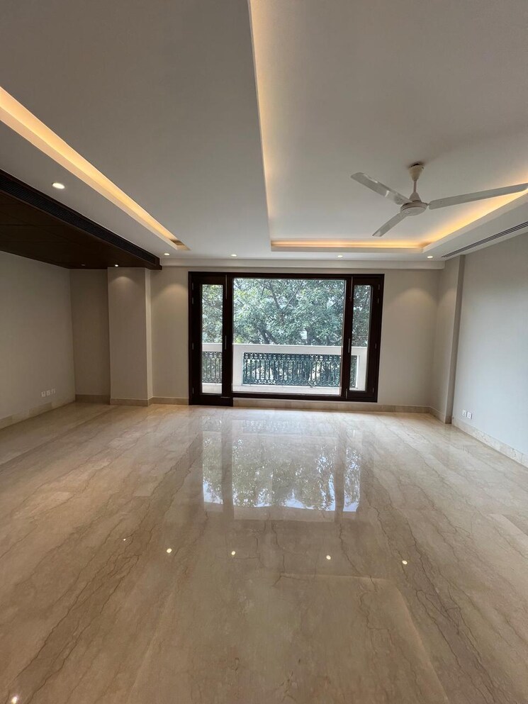 Room, vasant vihar 4 Bedroom 600 Sq.Yd. Builder Floor In Vasant Vihar Delhi 8218409