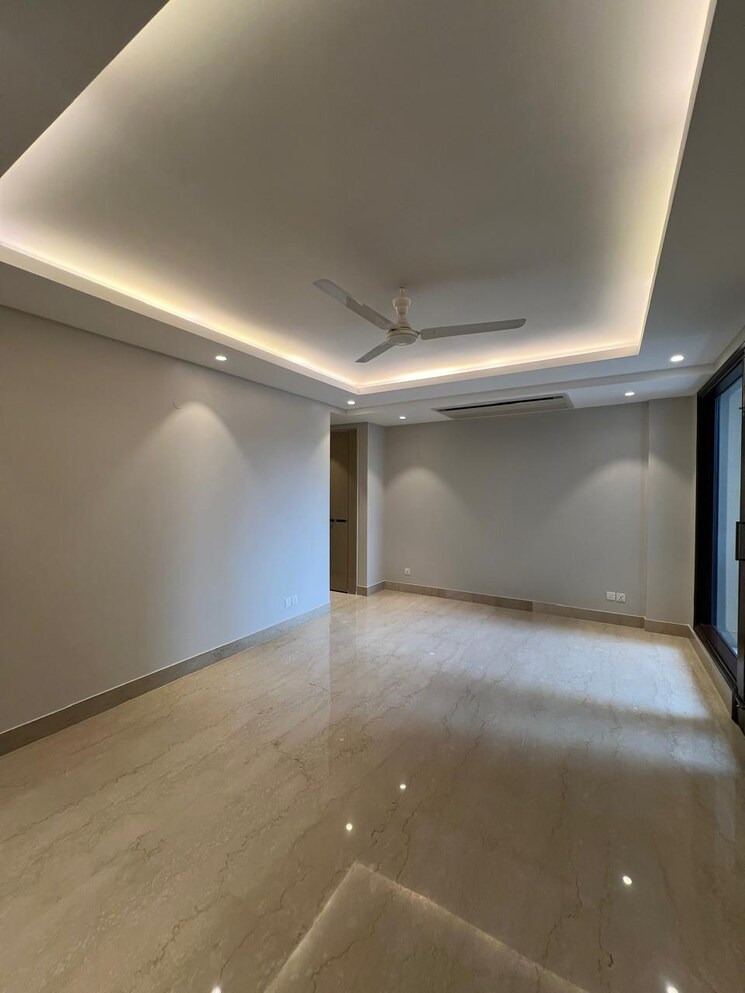 Room, vasant vihar 4 Bedroom 600 Sq.Yd. Builder Floor In Vasant Vihar Delhi 8218409