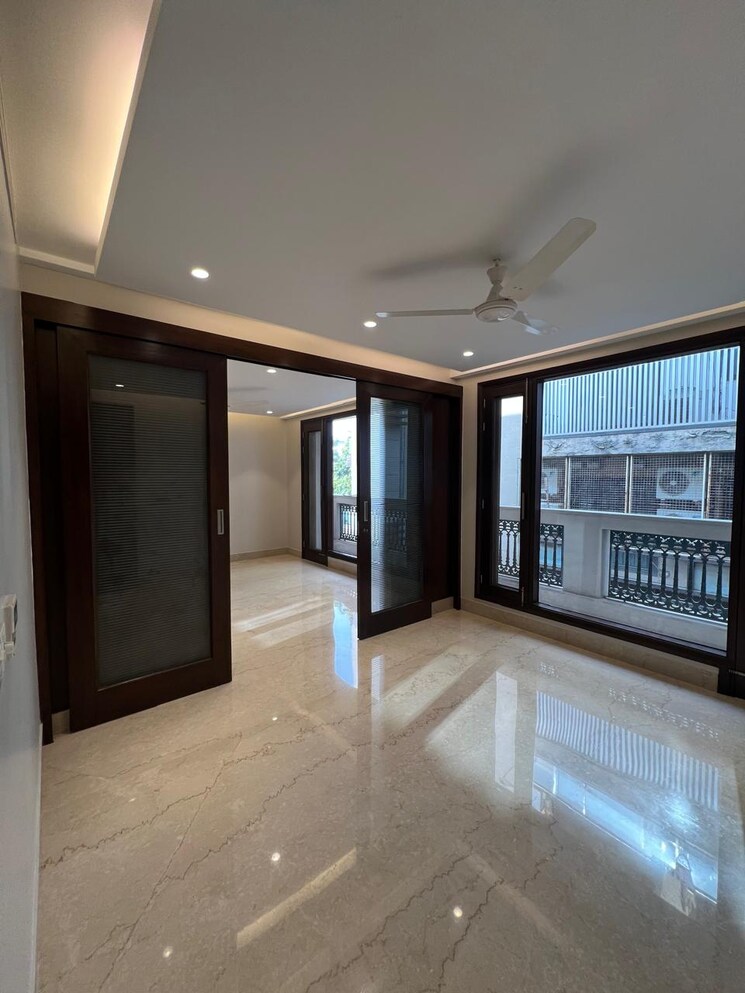 Room, vasant vihar 4 Bedroom 600 Sq.Yd. Builder Floor In Vasant Vihar Delhi 8218409