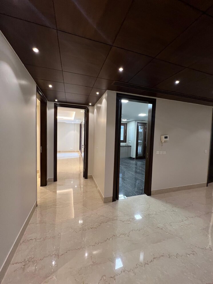 Room, vasant vihar 4 Bedroom 600 Sq.Yd. Builder Floor In Vasant Vihar Delhi 8218409