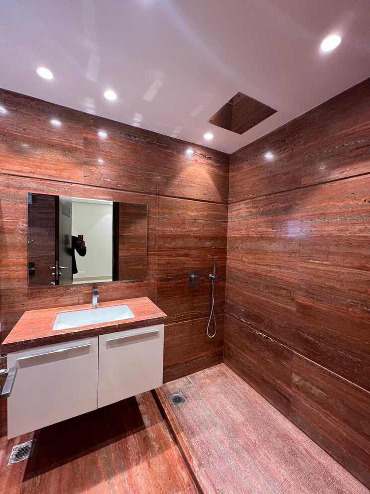 Kitchen, vasant vihar 4 Bedroom 600 Sq.Yd. Builder Floor In Vasant Vihar Delhi 8218409