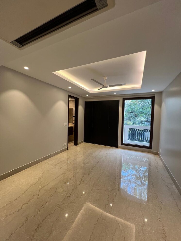 Room, vasant vihar 4 Bedroom 600 Sq.Yd. Builder Floor In Vasant Vihar Delhi 8218409