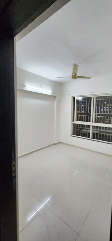 Room in 2 BHK Apartment at Aditya Shagun, Bavdhan – for Rent