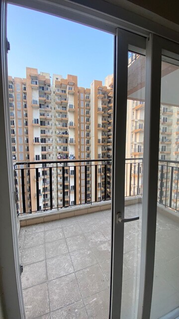 3 BHK Apartment – Exterior View View at Amrapali Centurian Park, Tech Zone 4 Greater Noida - for Rent