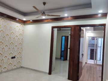 Building Lobby in 3 BHK Builder Floor at Sainik Colony – for Sale