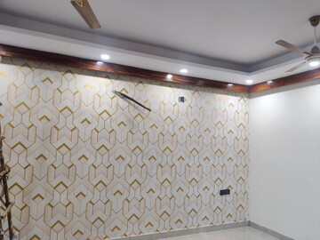 Furnished Amenities in 3 BHK Builder Floor at Sainik Colony – for Sale