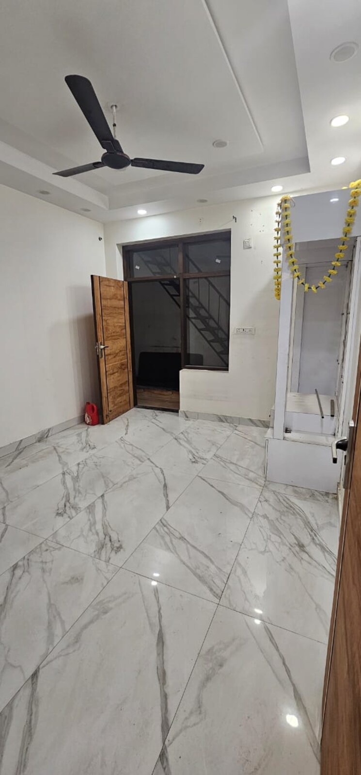 Bedroom, sector 44 3 Bedroom 300 Sq.Mt. Independent House In Sector 44 Noida 8218484