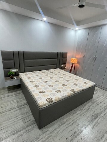 Bedroom in 1 BHK Builder Floor at Sector 56 – for Rent