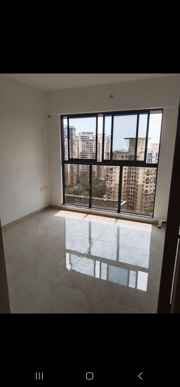 Room in 2 BHK Apartment at Godrej Urban Park, Chandivali – for Rent