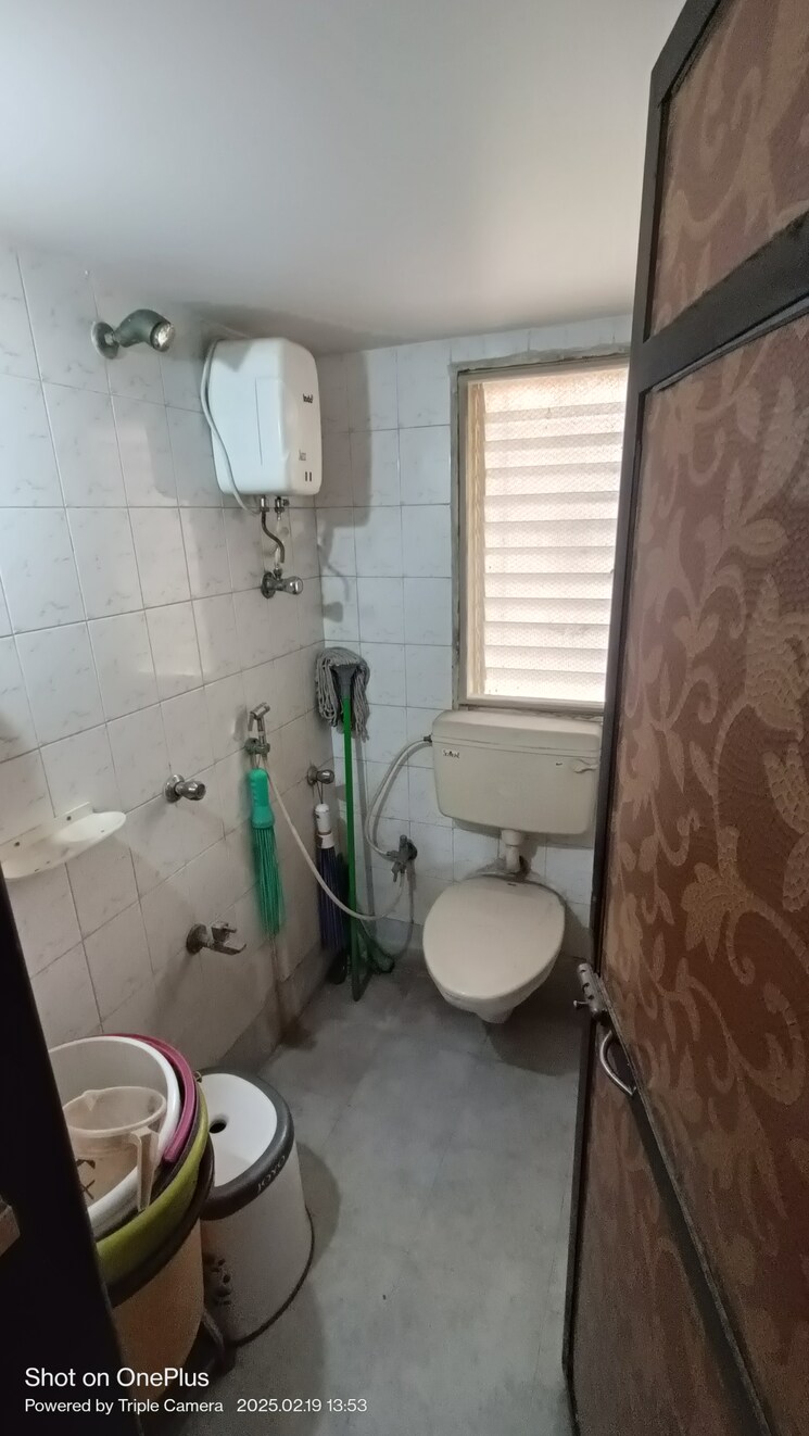 Bathroom, shree-pooja-chs-thane 1 Bedroom 515 Sq.Ft. Apartment In Vijay Nagari Thane 8218556
